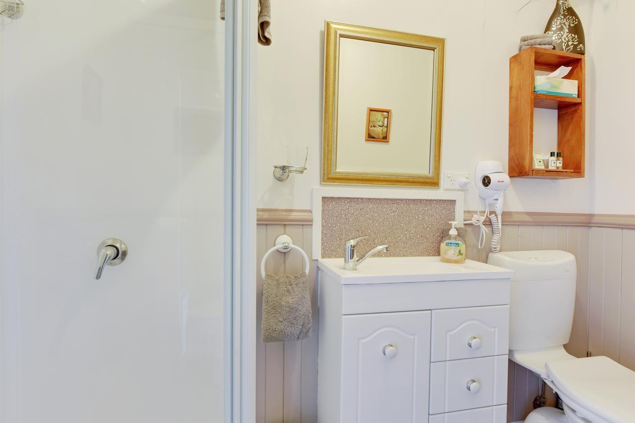 Redcliffe House Colonial Bed & Breakfast 스완지 외부 사진