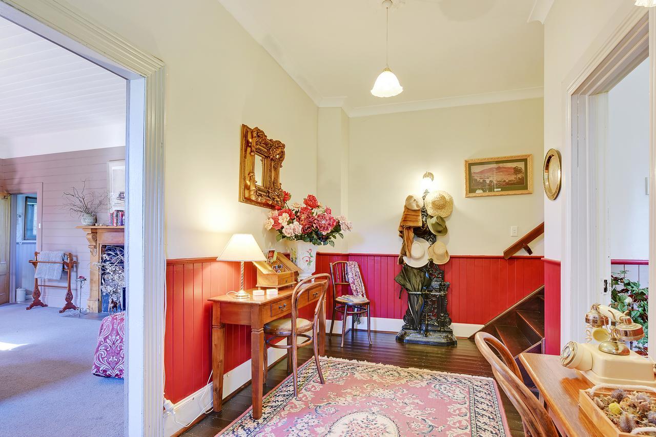 Redcliffe House Colonial Bed & Breakfast 스완지 외부 사진