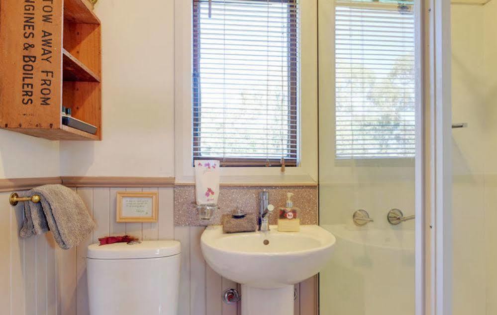 Redcliffe House Colonial Bed & Breakfast 스완지 외부 사진