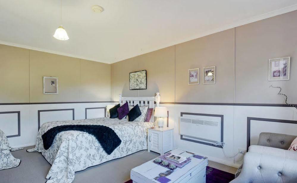 Redcliffe House Colonial Bed & Breakfast 스완지 외부 사진