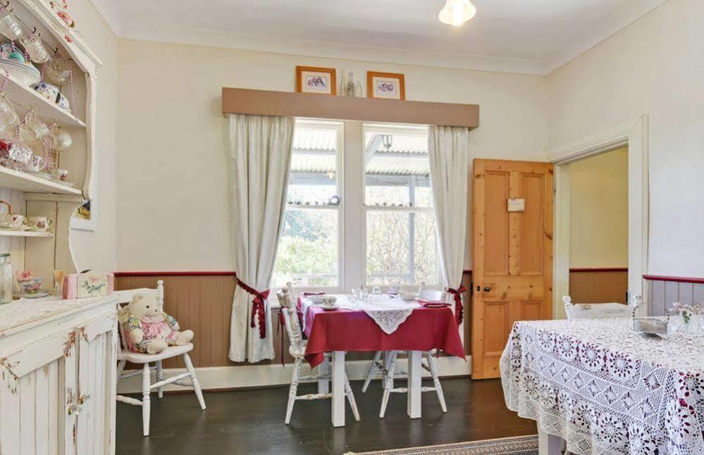 Redcliffe House Colonial Bed & Breakfast 스완지 외부 사진